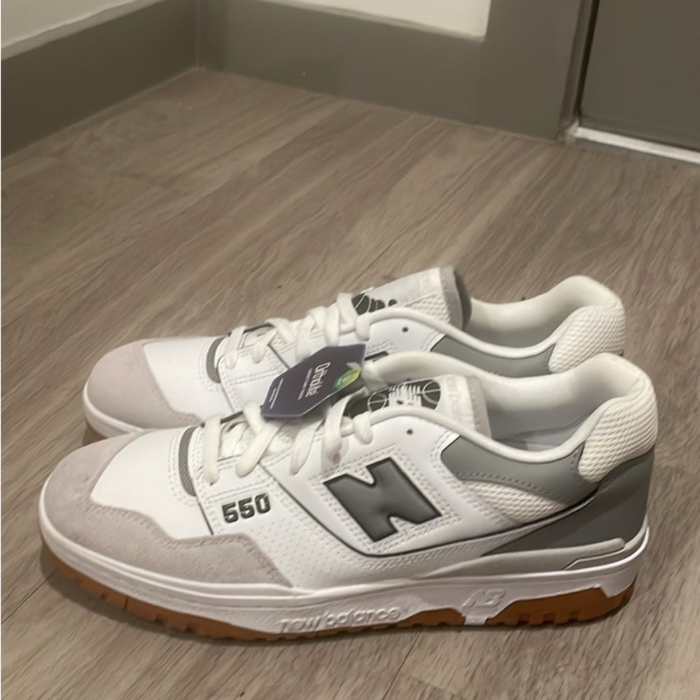 New Balance 550s White and Gray Sneakers Retro Design